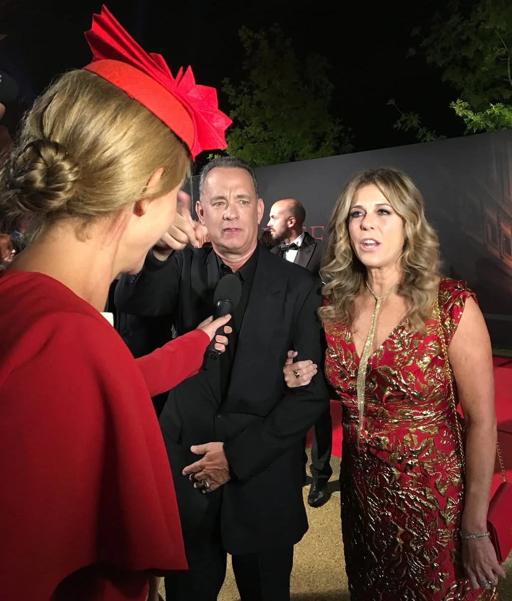 Катя Осадча і Том Хенкс на спільному фото