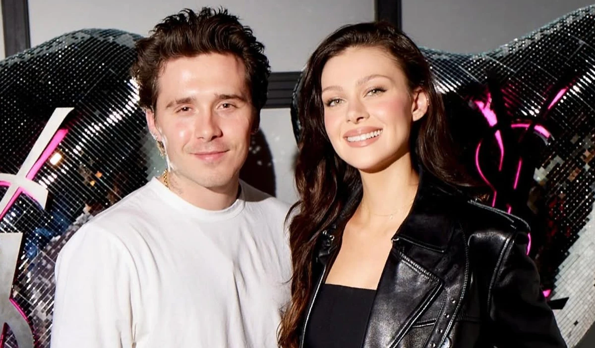 Син Бекхемів почав працювати зі своєю дружиною