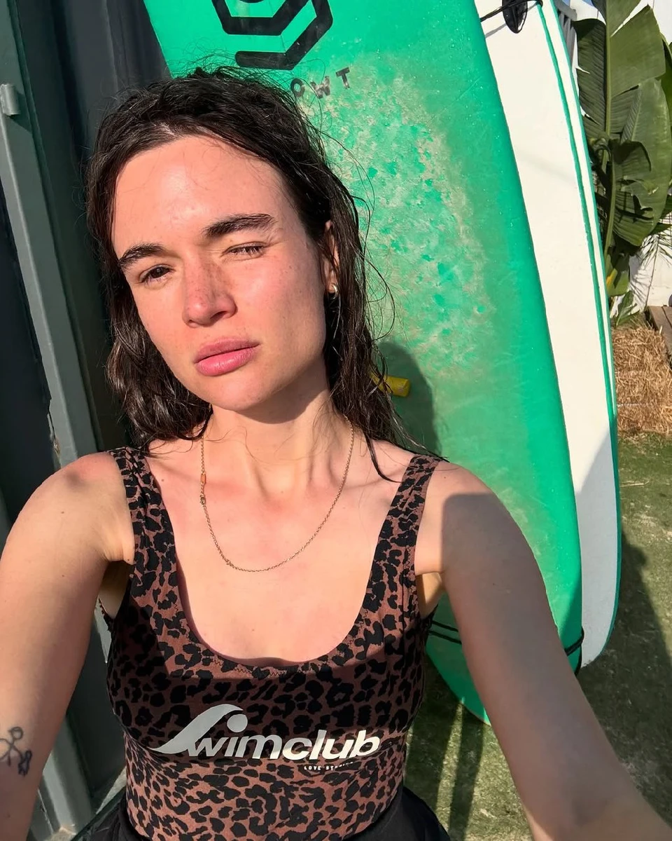 Кацуріна біля дошки