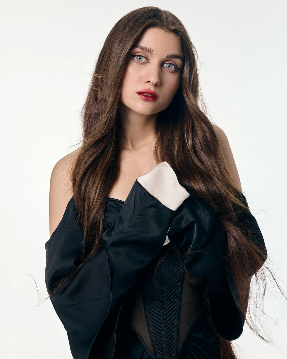 Співачка Jerry Heil