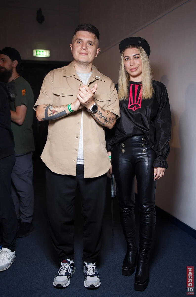 Блогер і телеведучий Анатолій Анатоліч із дружиною, піар-менеджеркою Юлою 