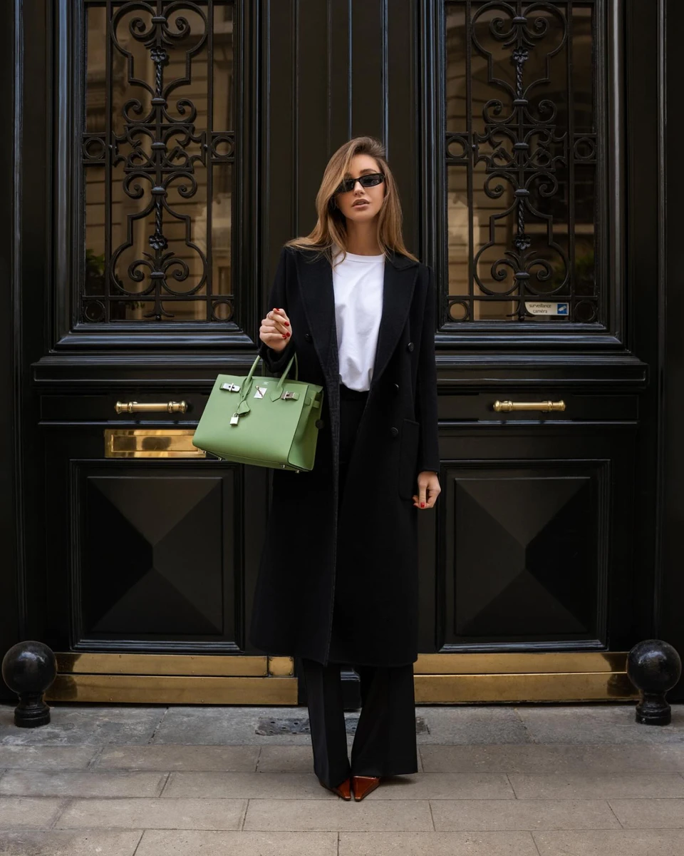 Барановська обрала взуття в противагу кольору своєї Hermes