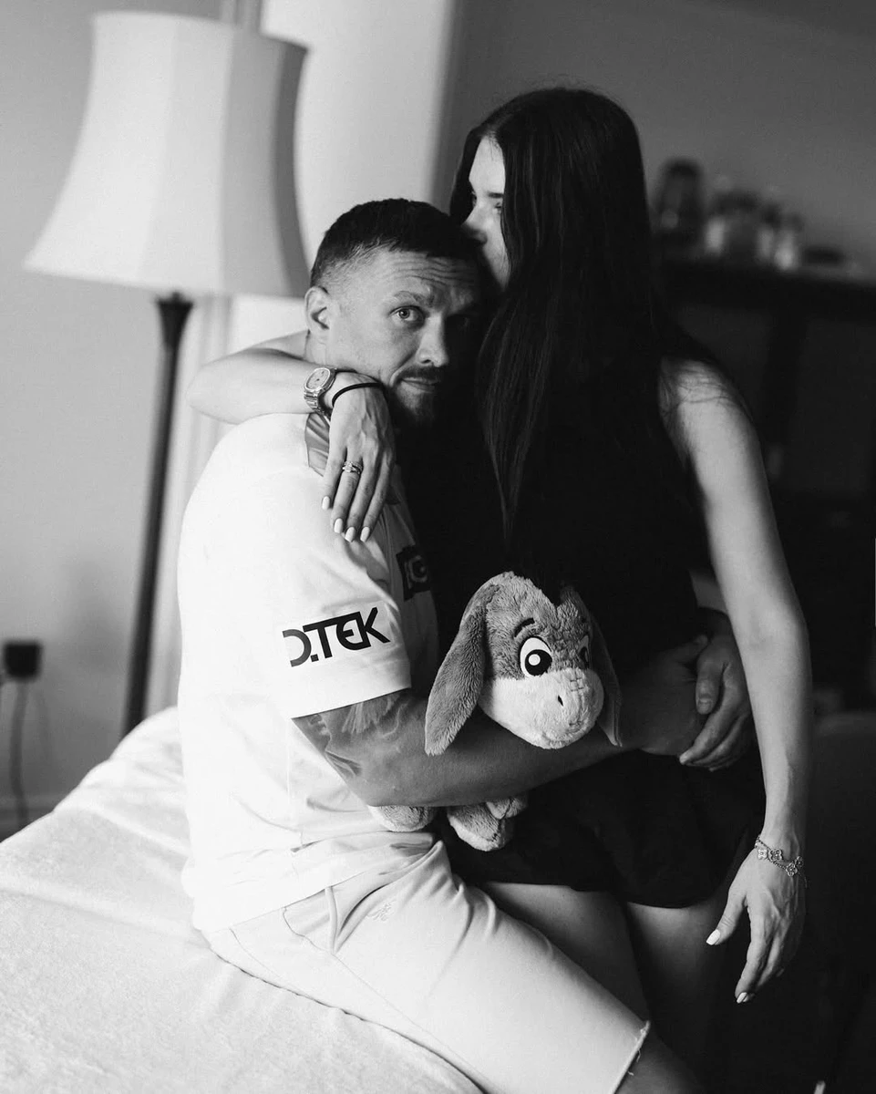 Усик у футболці ДТЕК