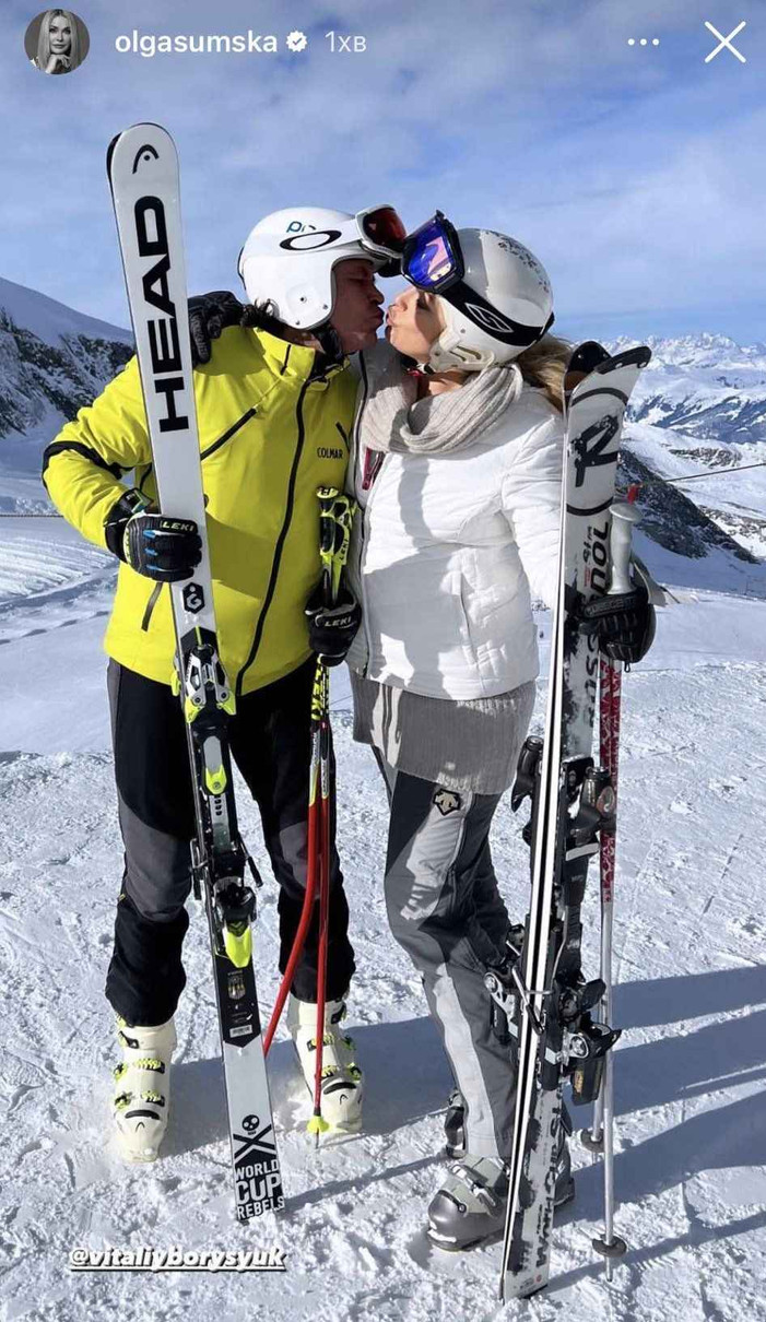 60-річний Віталій та 57-річна Ольга активно відпочивають в Австрії