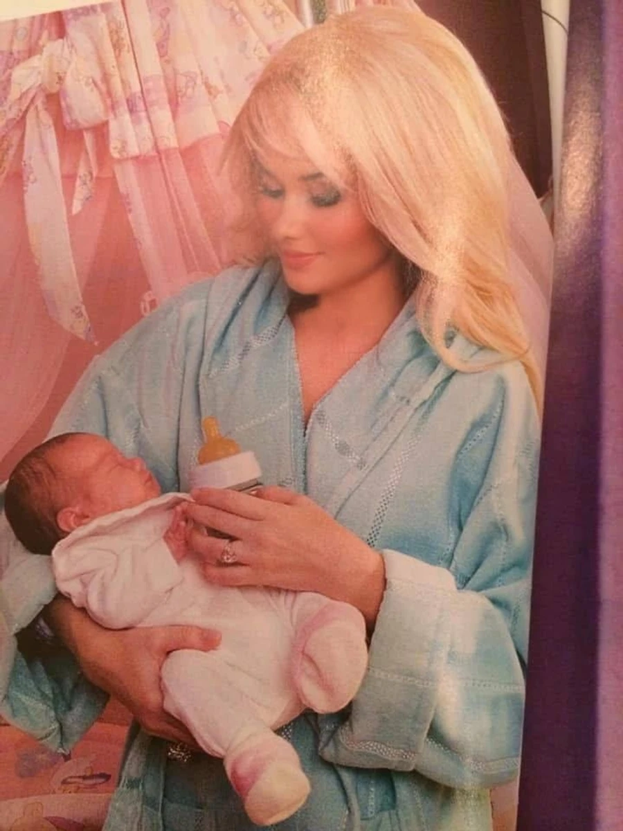 Співачка Катерина Бужинська