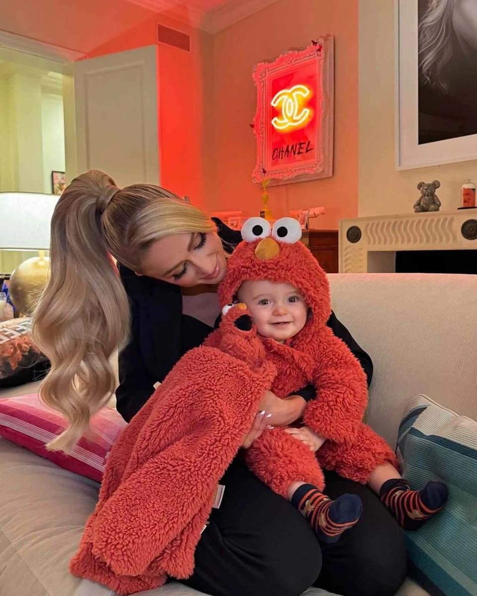 Періс Хілтон із синочком