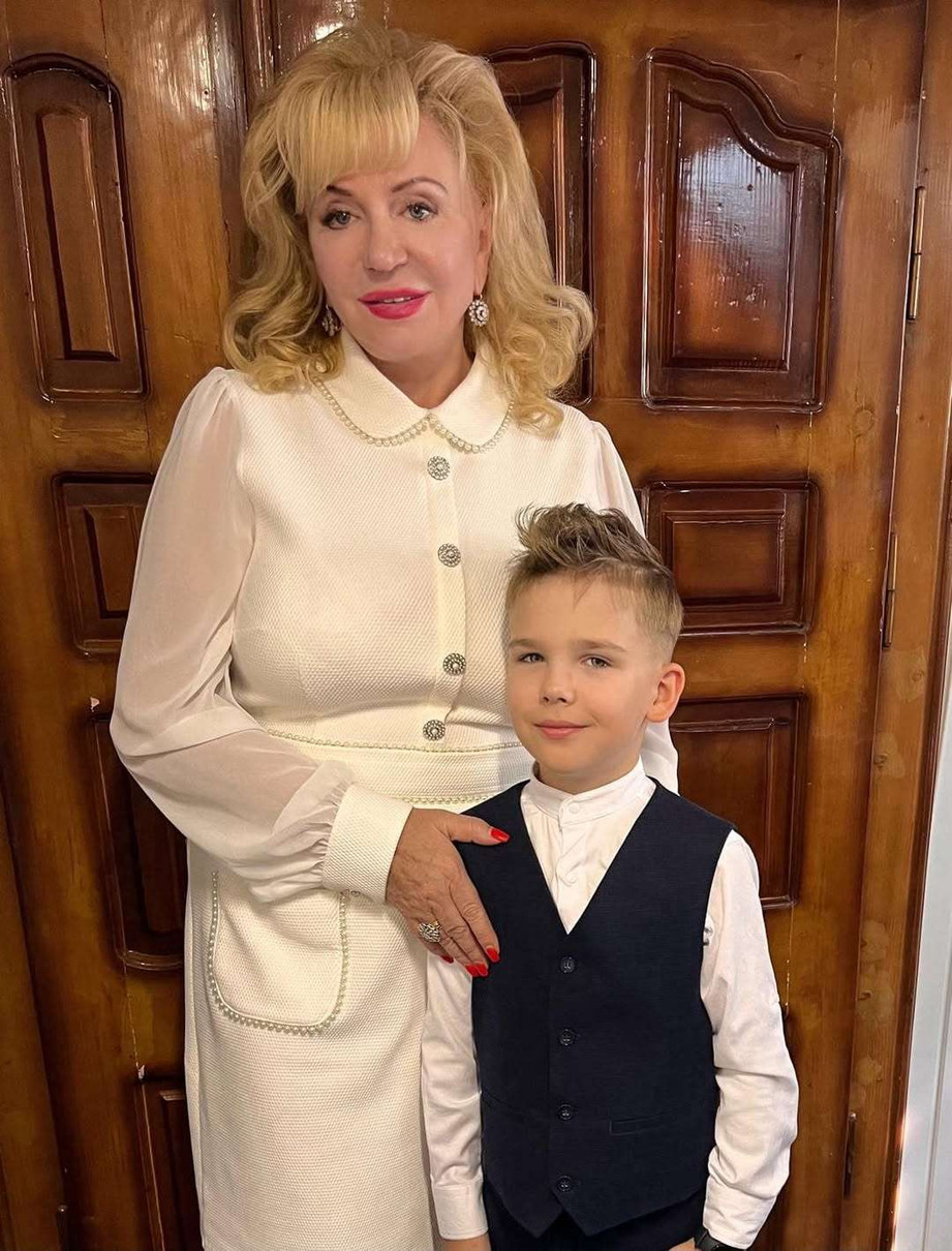 Мама Аліни Гросу