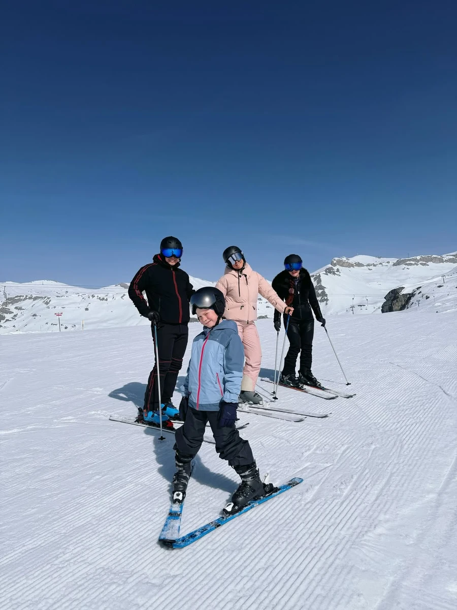 Іванна Онуфрійчук похвалилася катанням на лижах навесні