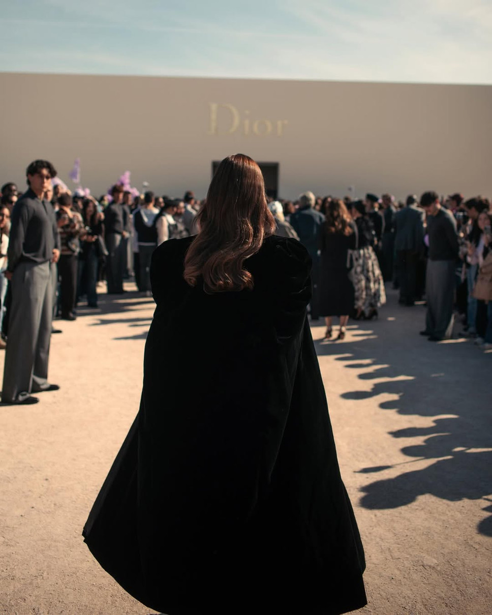 Дружина Усика в ошатному луці відвідала показ мод в Парижі