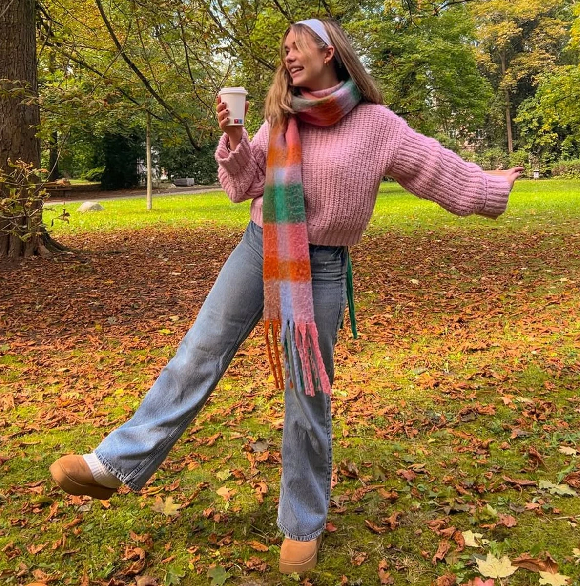 З чим поєднати джинси для цікавого образу