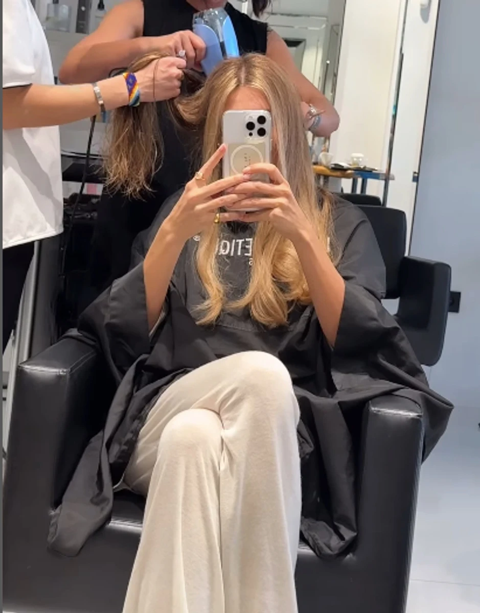 Катя Сільченко показалася в перукарні