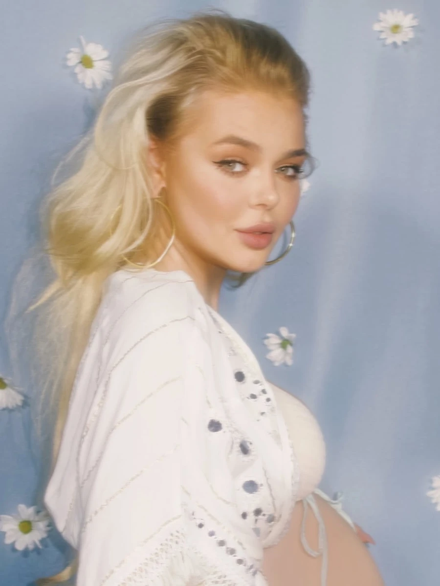 Аліна Гросу в інстаграм