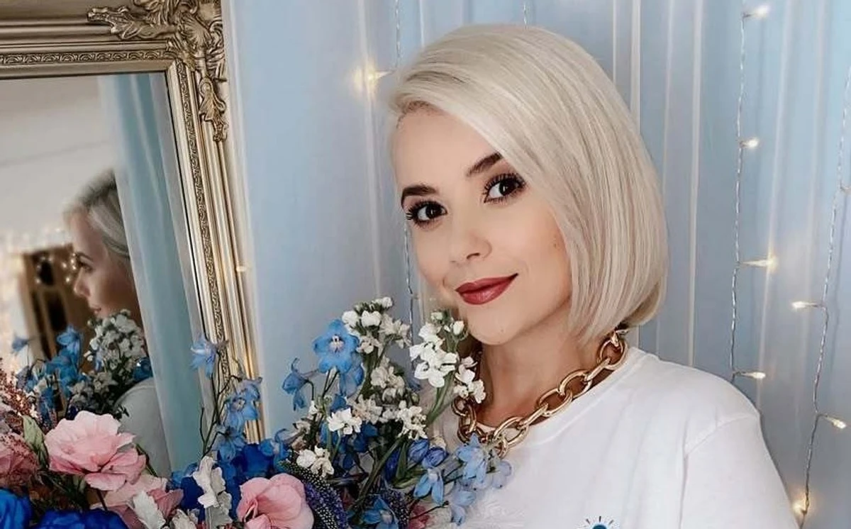 Співачка Міка Ньютон