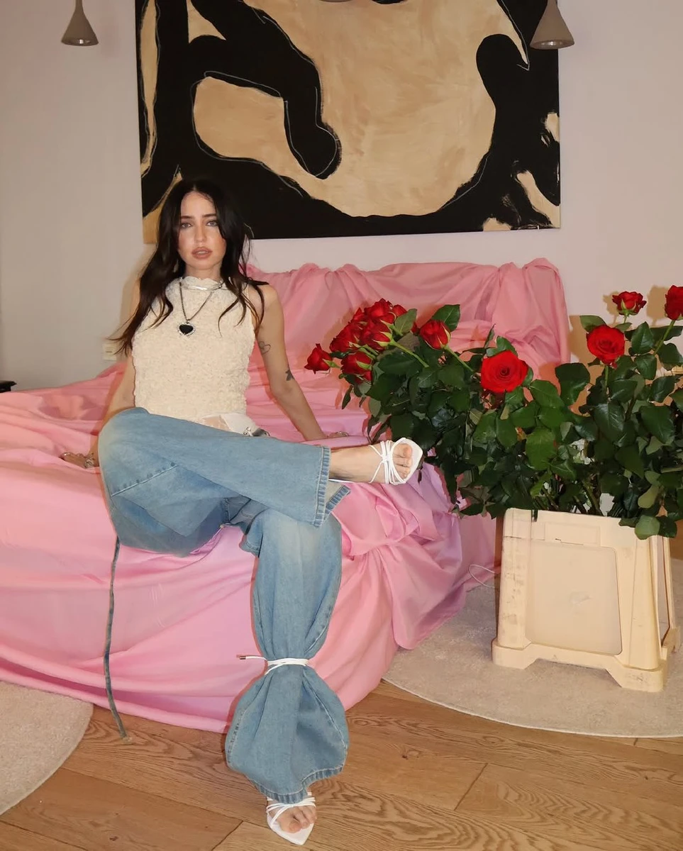 Дорофєєва з квітами