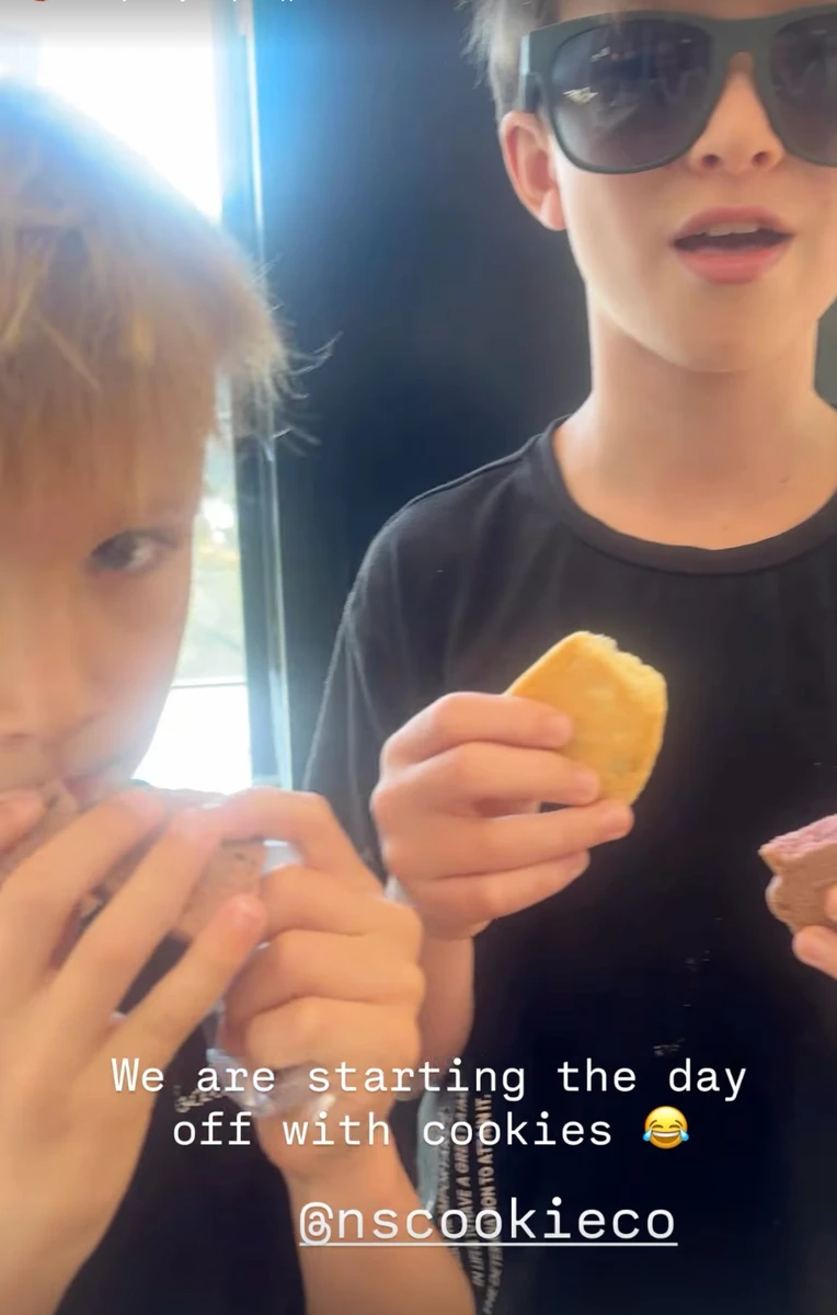 Хіларія Болдуїн похвалилася синами на милому фото