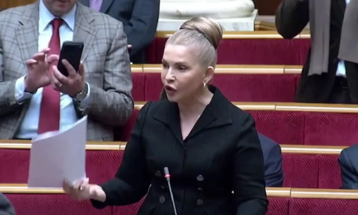 Юлія Тимошенко з новою зачіскою