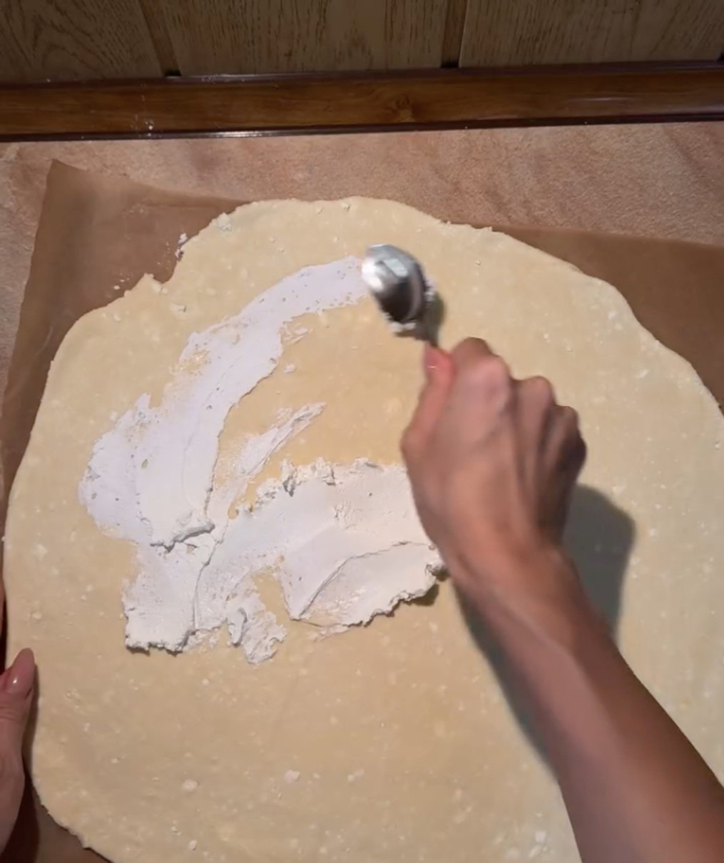 Саша Бо показала варіант смачного фруктового десерту