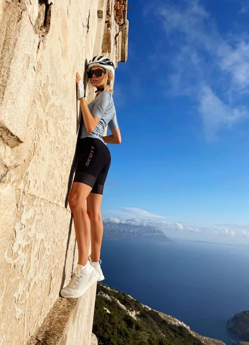 Софія, як і її коханий, має небезпечні захоплення 