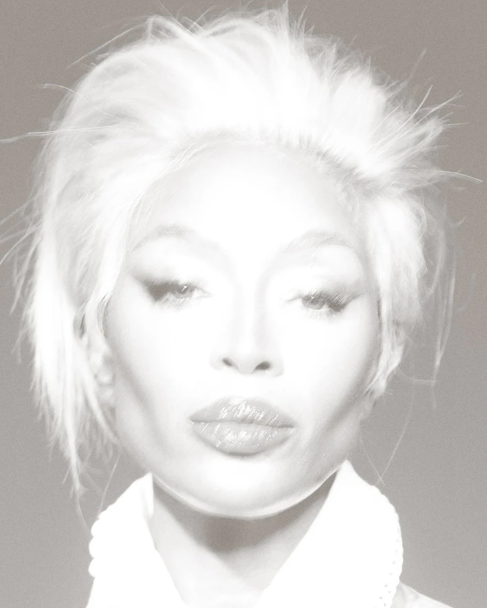 Наомі Кемпбелл ефектно знялася для журналу