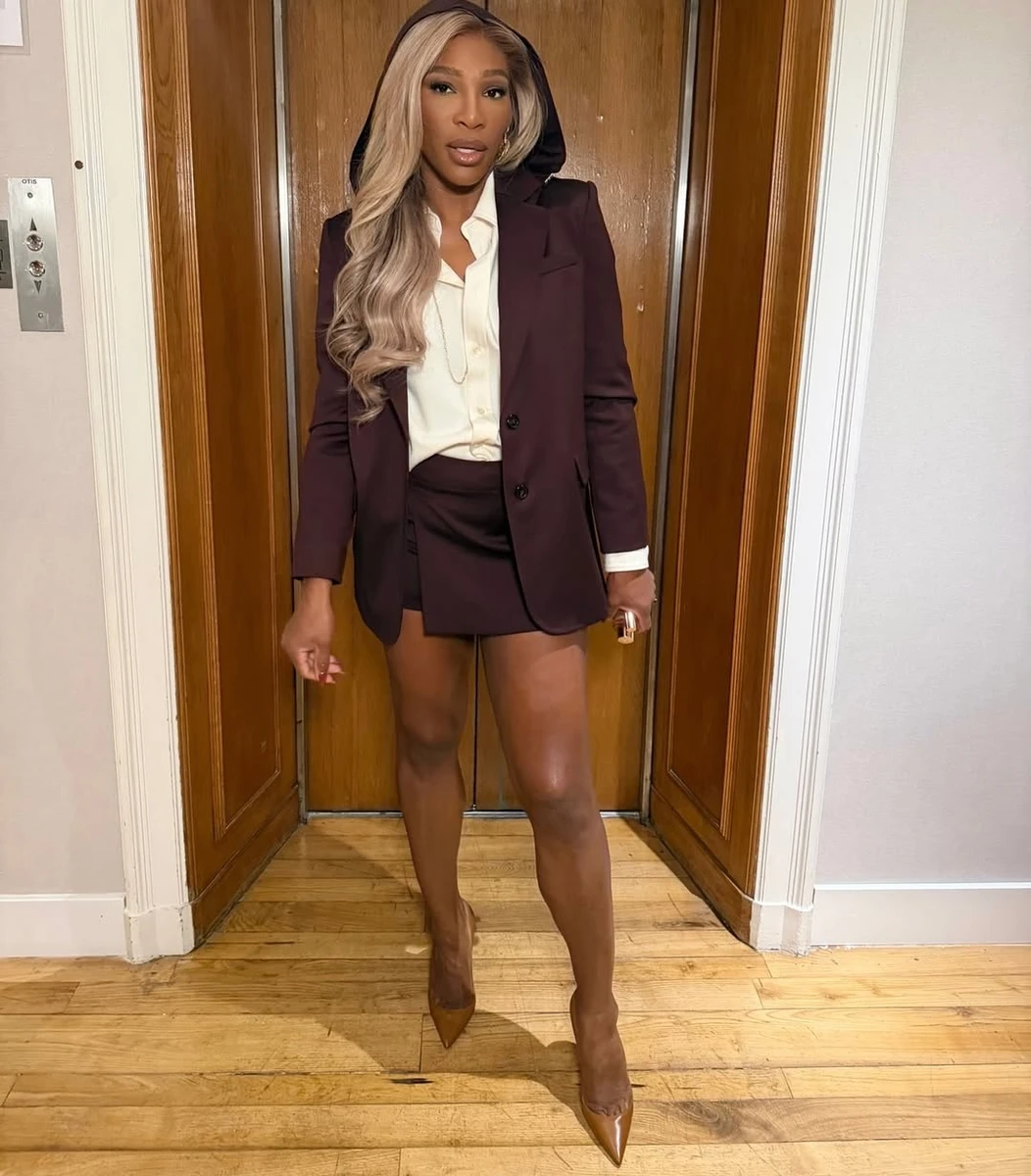 Серена Вільямс у короткій спідниці похвалилася ногами і фігурою