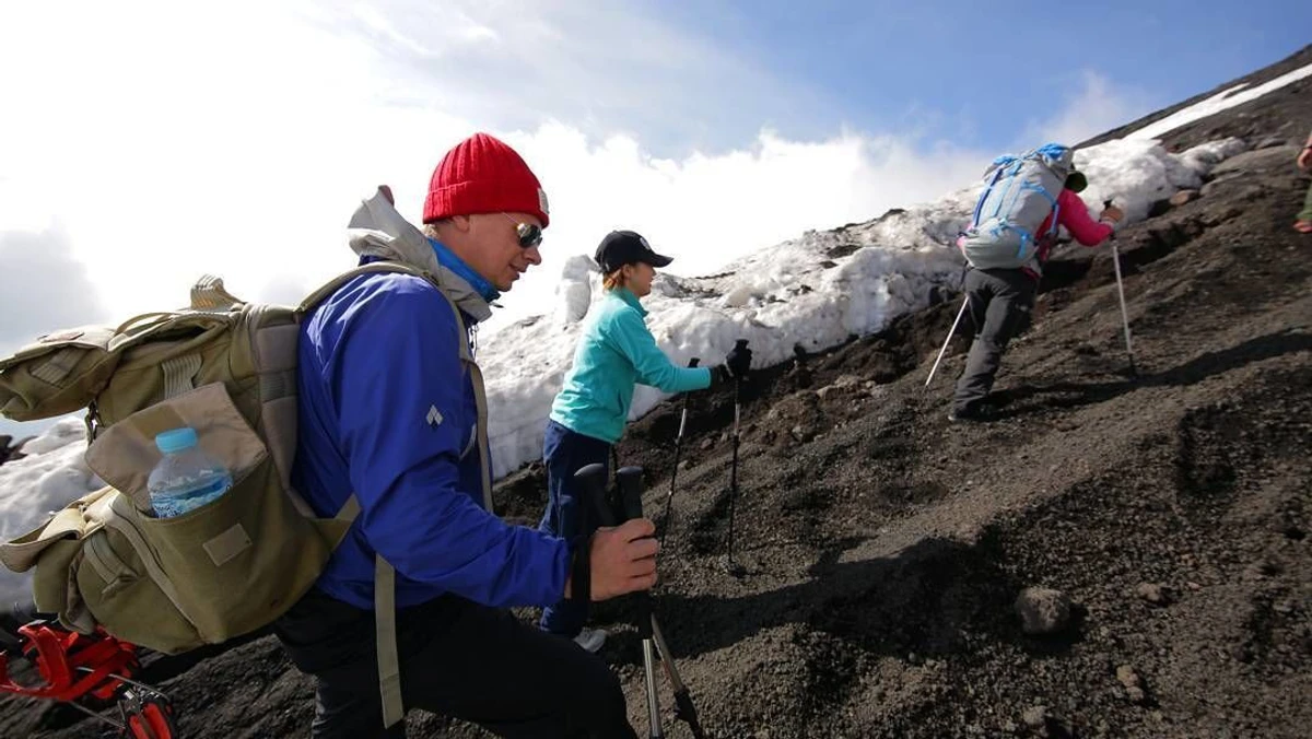 Дмитро Комаров врятував жінку