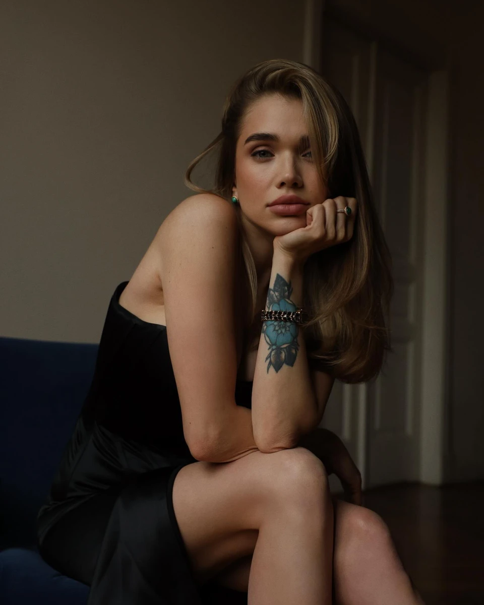 Саша не забуває постити не лише рецепти оладок, але і витончені зйомки