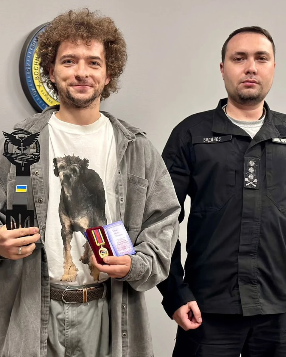 Стендап-комік Василь Байдак отримав медаль від ГУР