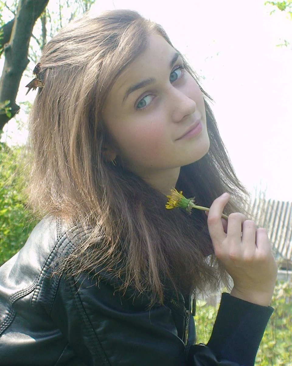 Jerry Heil в юності