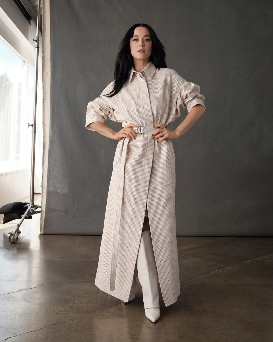 Кеті Перрі в ошатній зйомці розповіла про свій політ у космос