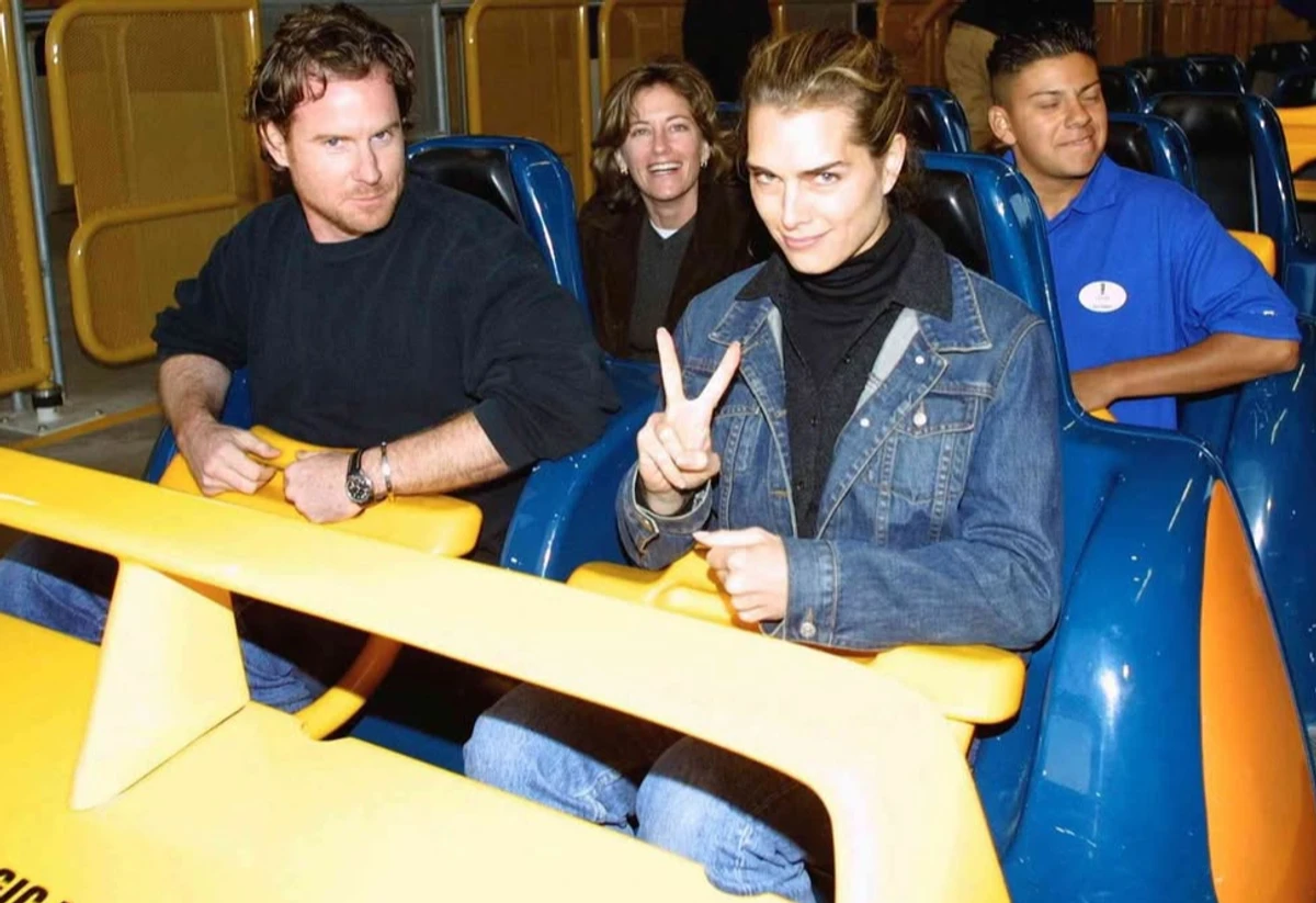 Брук Шилдс показала архівне фото з чоловіком на його 62-річчя