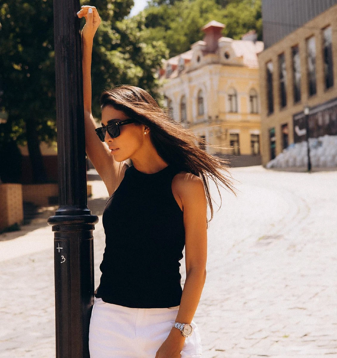 Блогерка вирішила пройтися улюбленими місцями