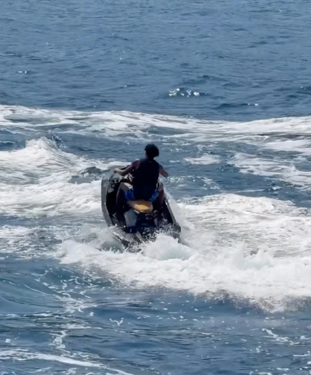 Наречена Роналду показала його старшого сина на відпочинку