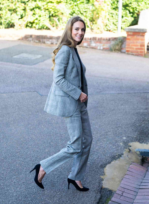 Порно комикс: анасы мен ұлы жыныстық қатынасқа түседі