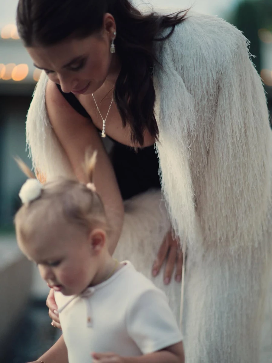 Дружина Усика привітала їхню молодшу дочку з 2-річчям