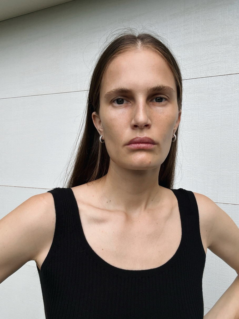 Алла Костромічова зазнімкувала своє обличчя без косметики і емоцій