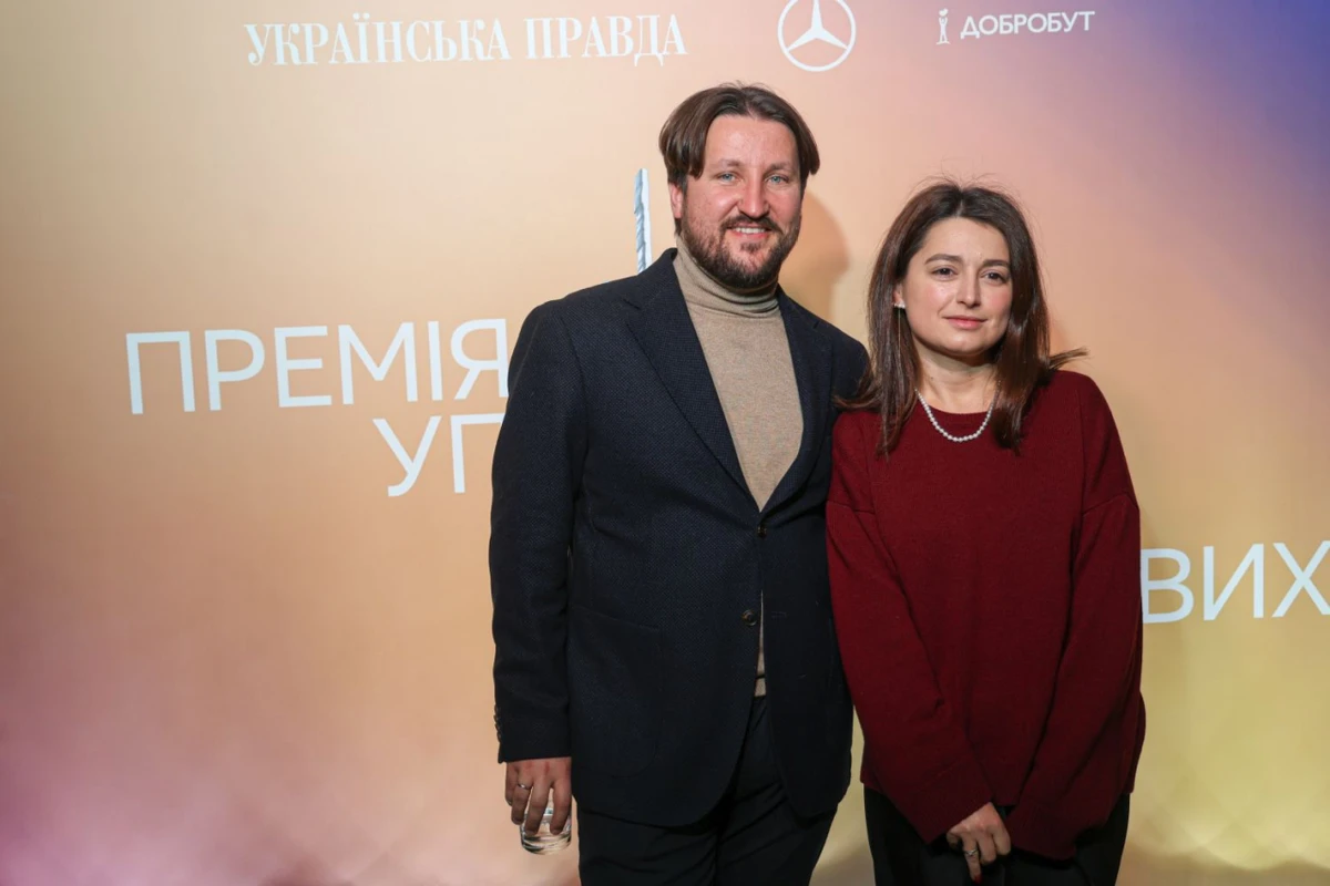 Журналіст УП Роман Романюк із дружиною, тревелблогеркою Марією Себовою 