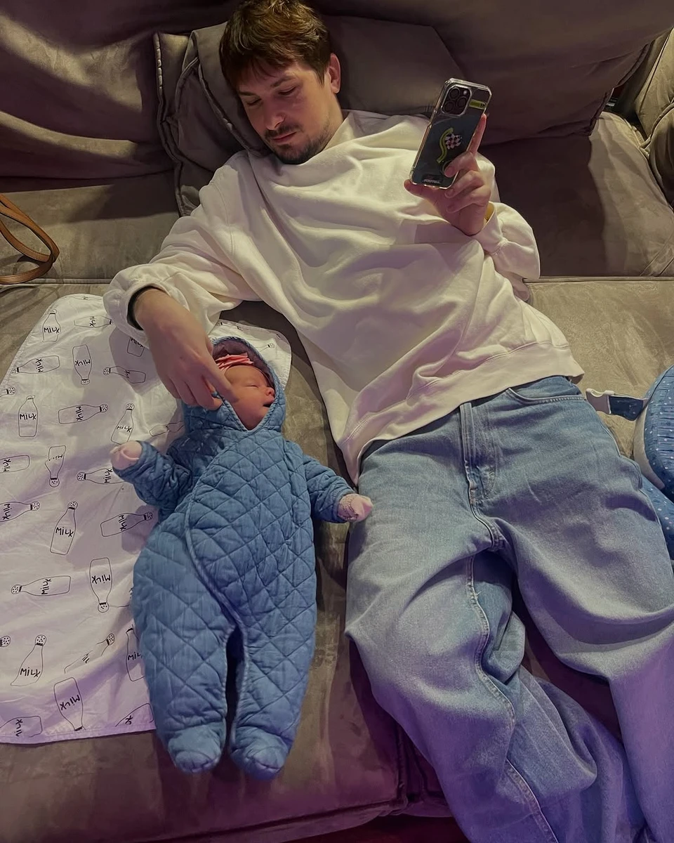 Сахневич і POSITIFF розчулили мережу кадрами з донечкою