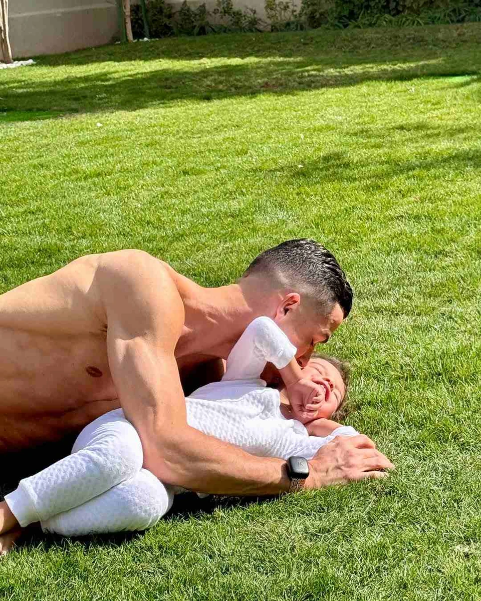 Донька Кріштіану Роналду та Джорджини Родрігес