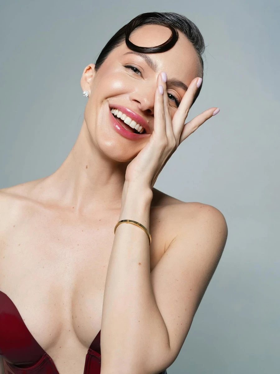 Христина Горняк попозувала для нових фото