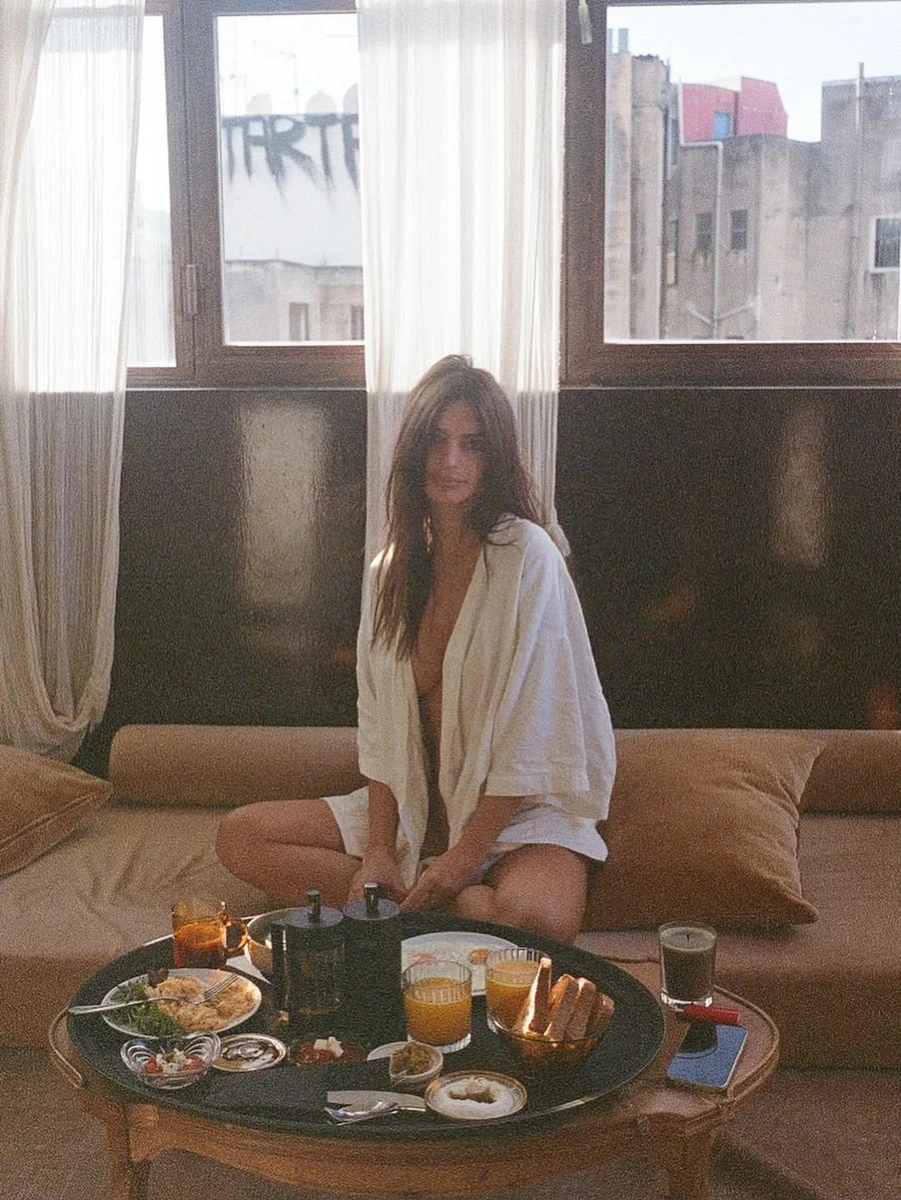 Цей лук точно не про дружбу 