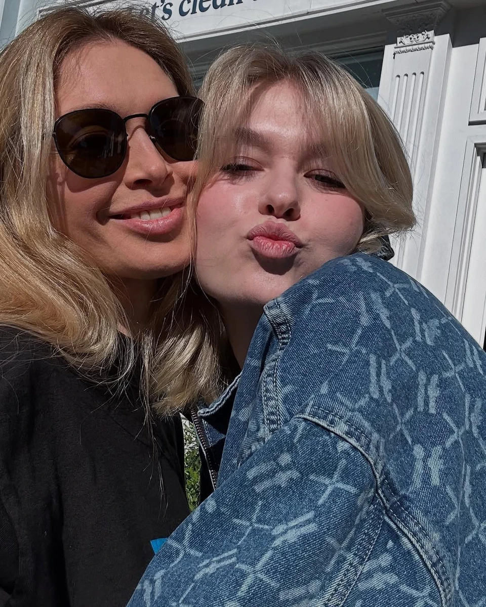 Віра Брежнєва показала свою старшу доньку