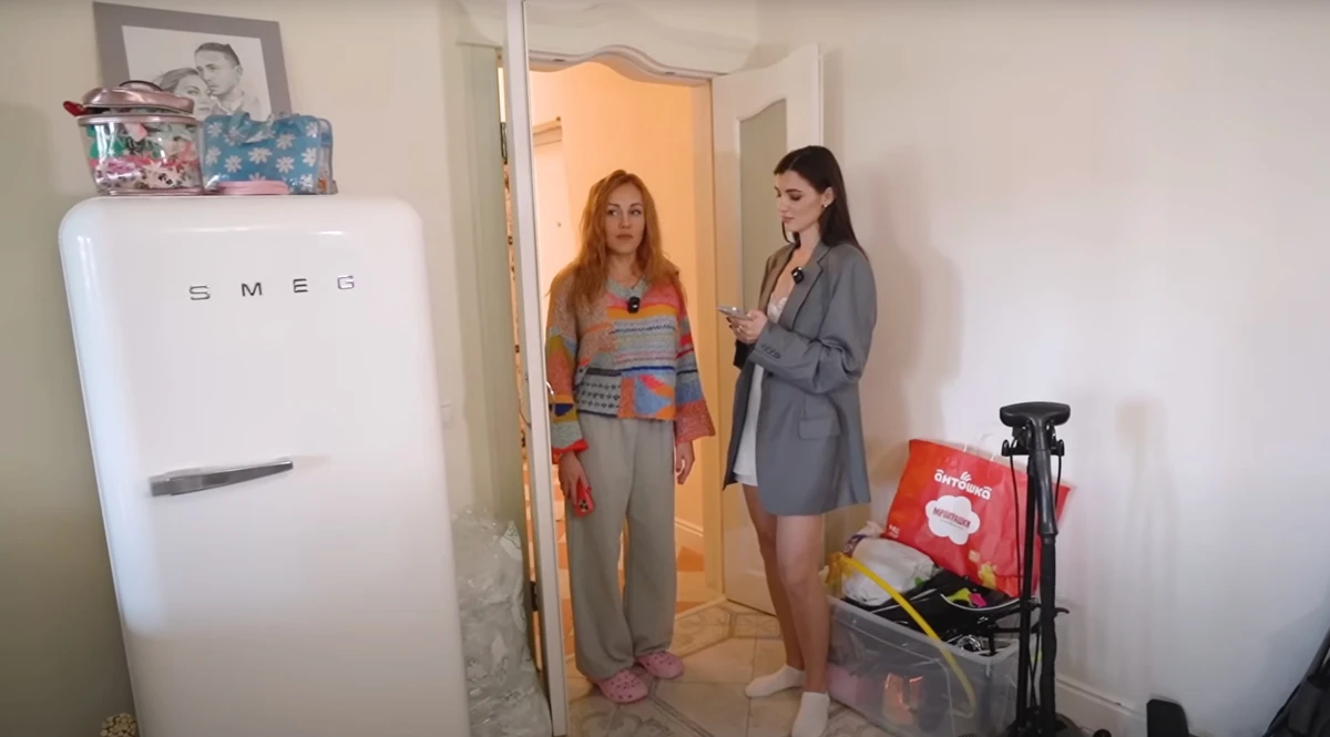 Олена Тополя зробила тур квартирою, яку відновлюють після обстрілу