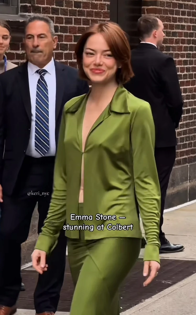 Емма Стоун в образі Гвінет Пелтроу похвалилася стрункою фігурою