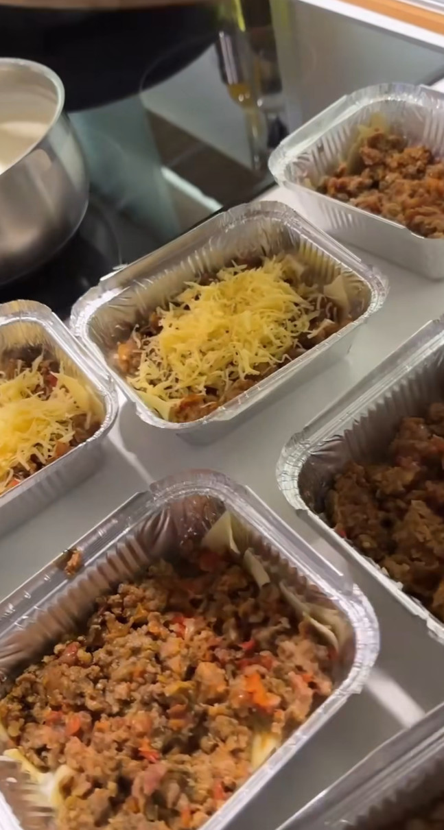 Анна Саліванчук показала, як швидко приготувати лазанью