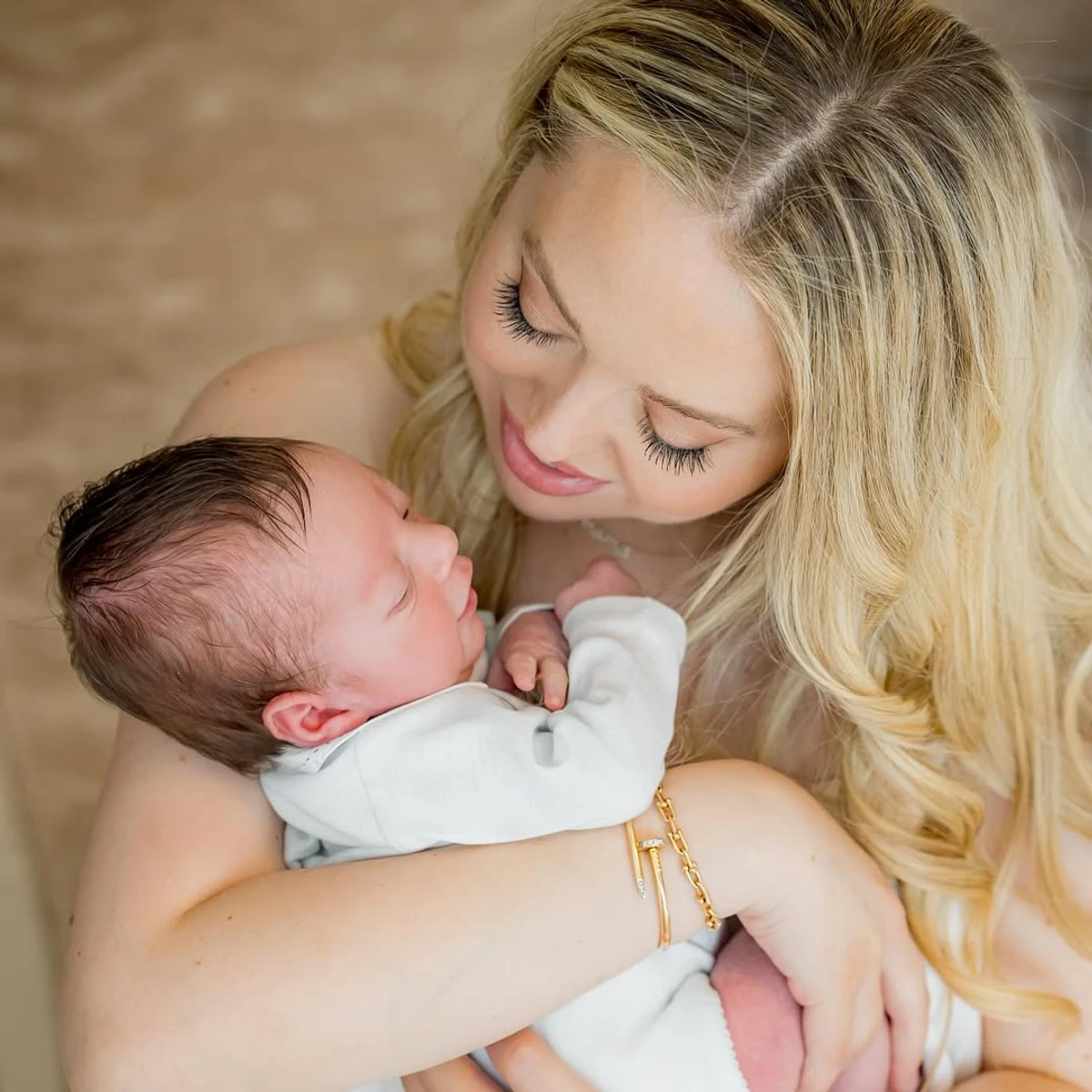 Донька Трампа вперше показала маленького сина на фото