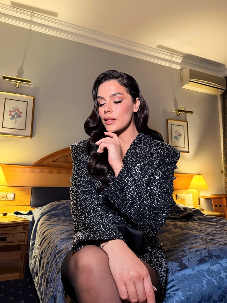 Телеведуча радіє поверненню до роботи на екрані 