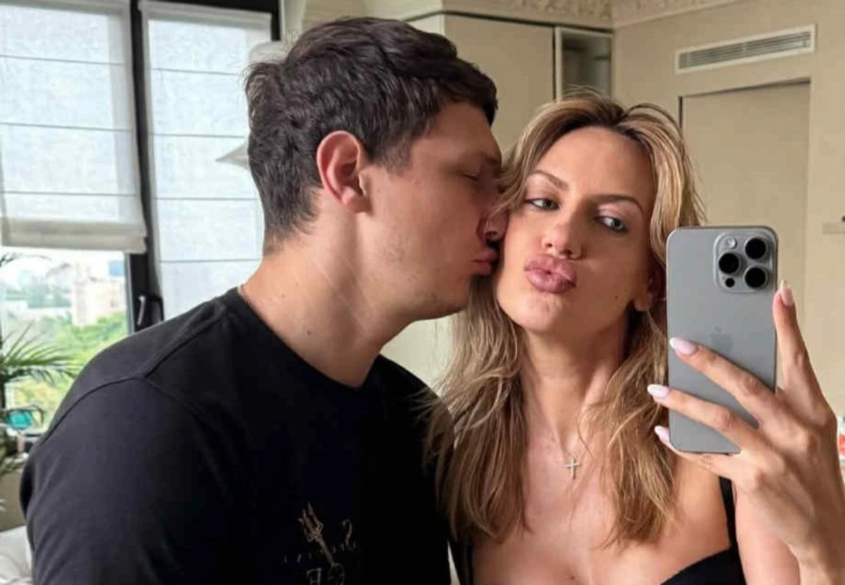 Нікітюк з коханим