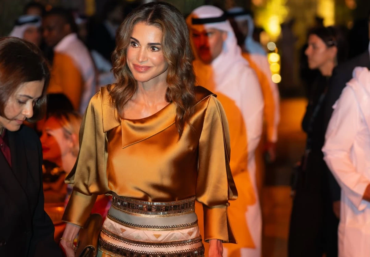 Королева Ранія позує для фото