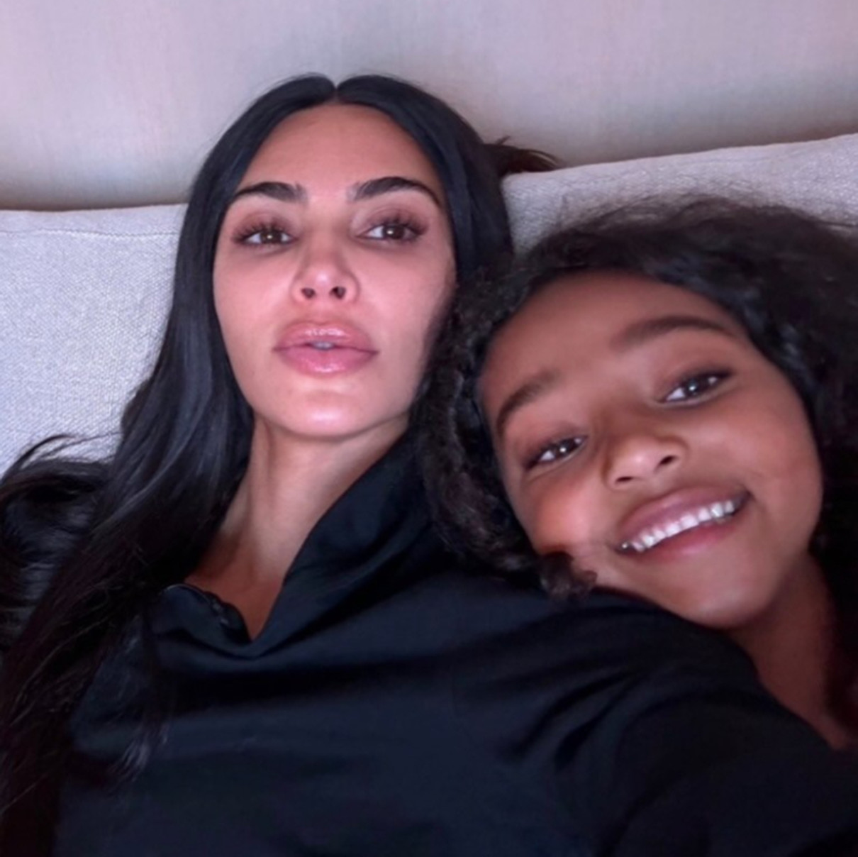 Кім Кардашян показала миле селфі з молодшою дочкою