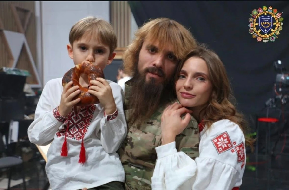 Онук Ади Роговцевої з родиною